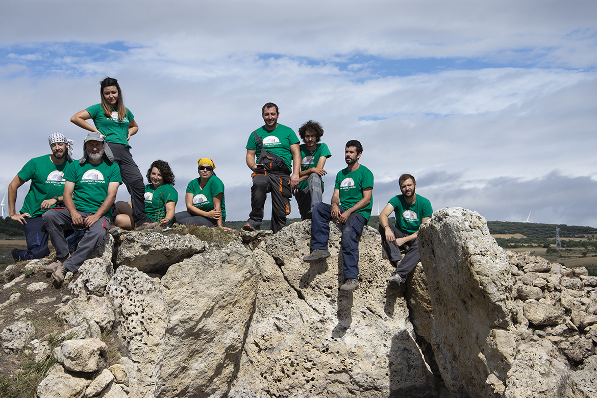 Equipo de Dolmen El Pendón